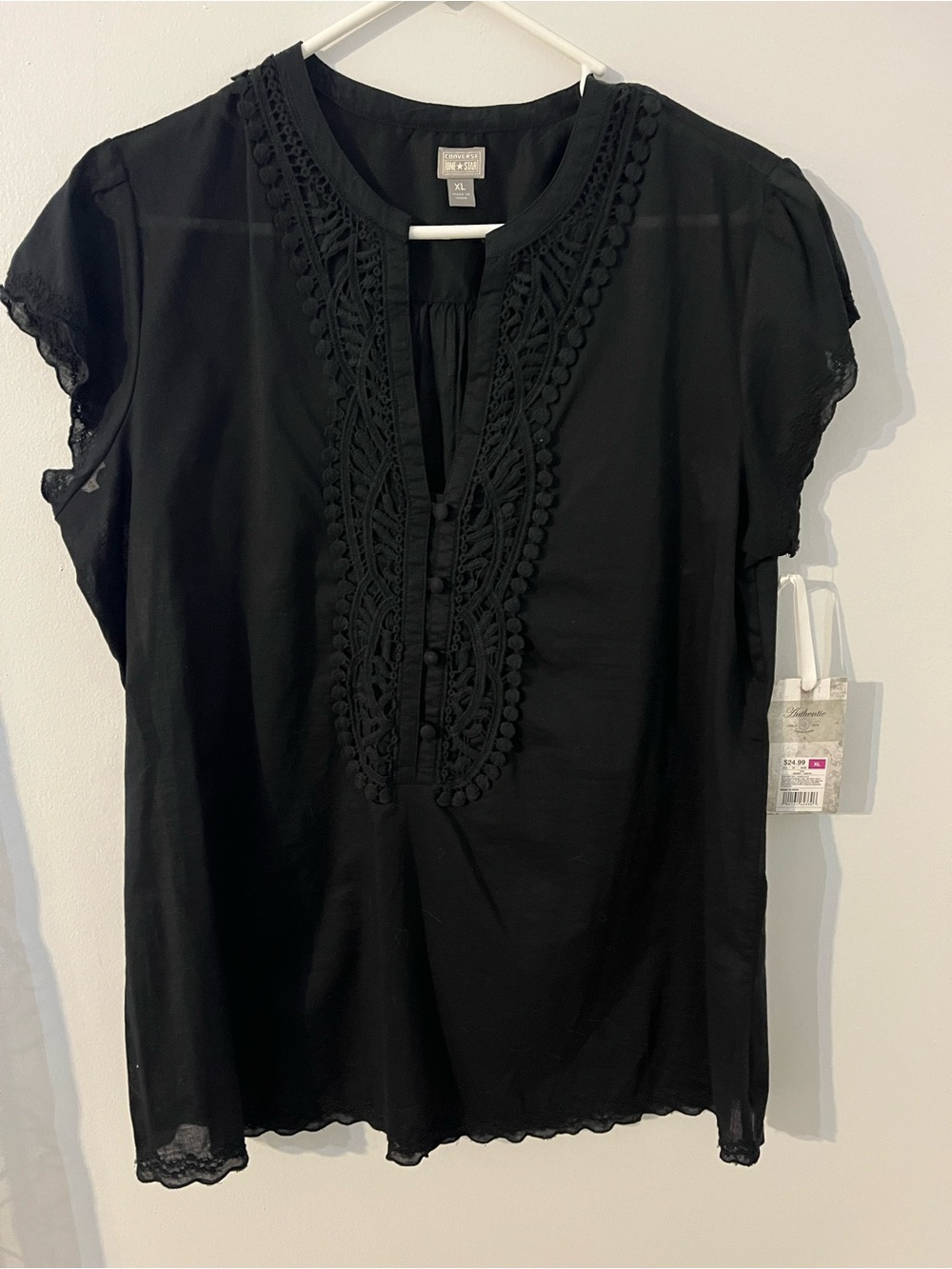 NWT Converse Black Ruffled Cap Sleeve Blouse